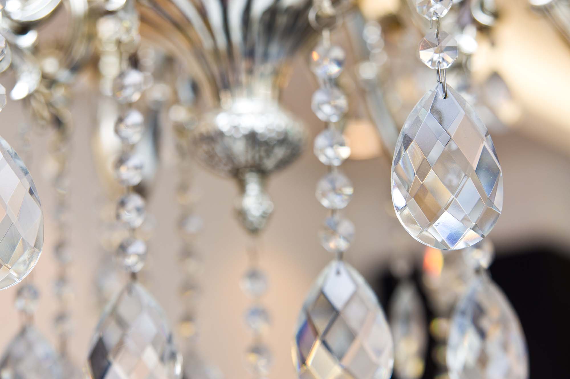 Chandelier Cleaning in Scotland | Dunblane Chandelier Cleaning